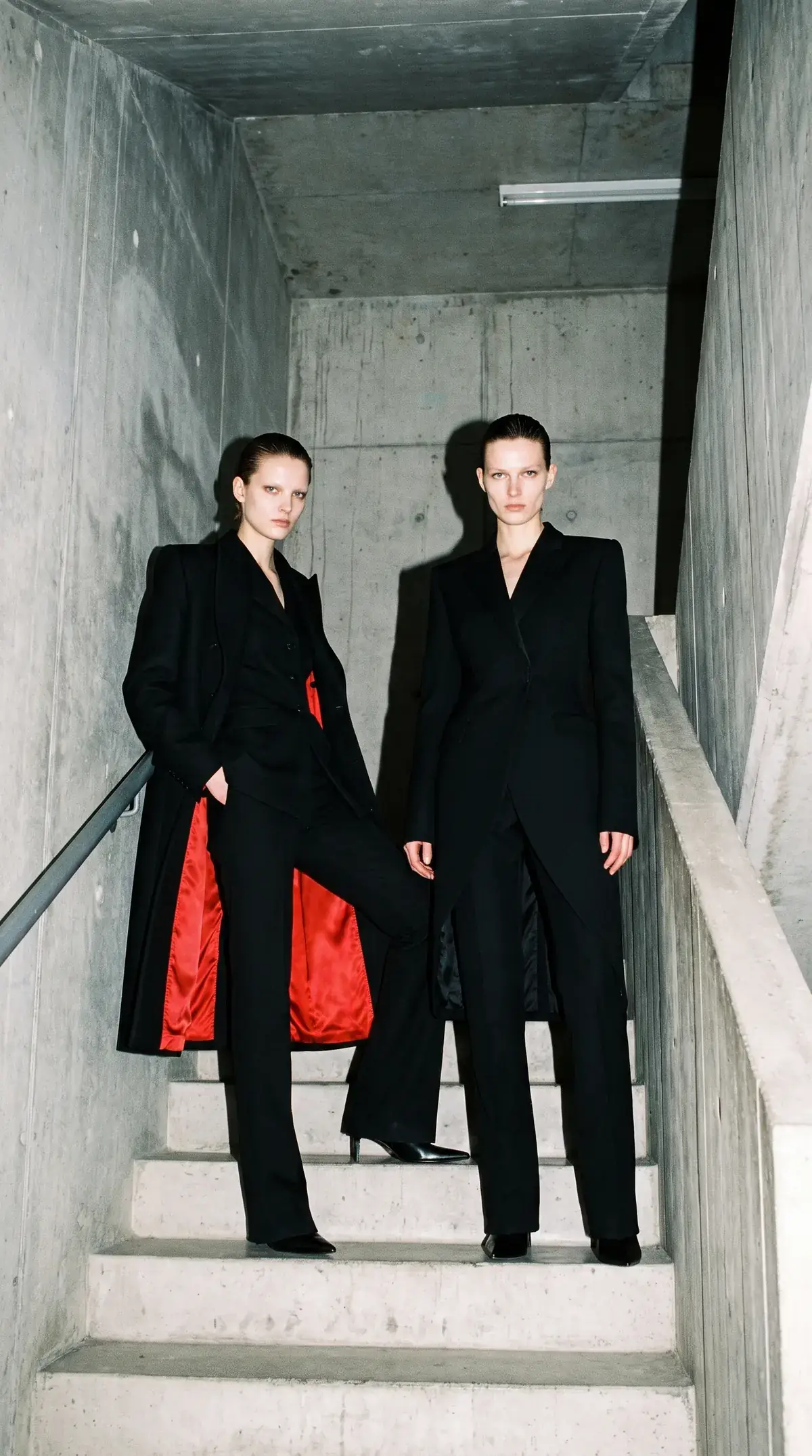 Gown in silk velvet, draped to the body
